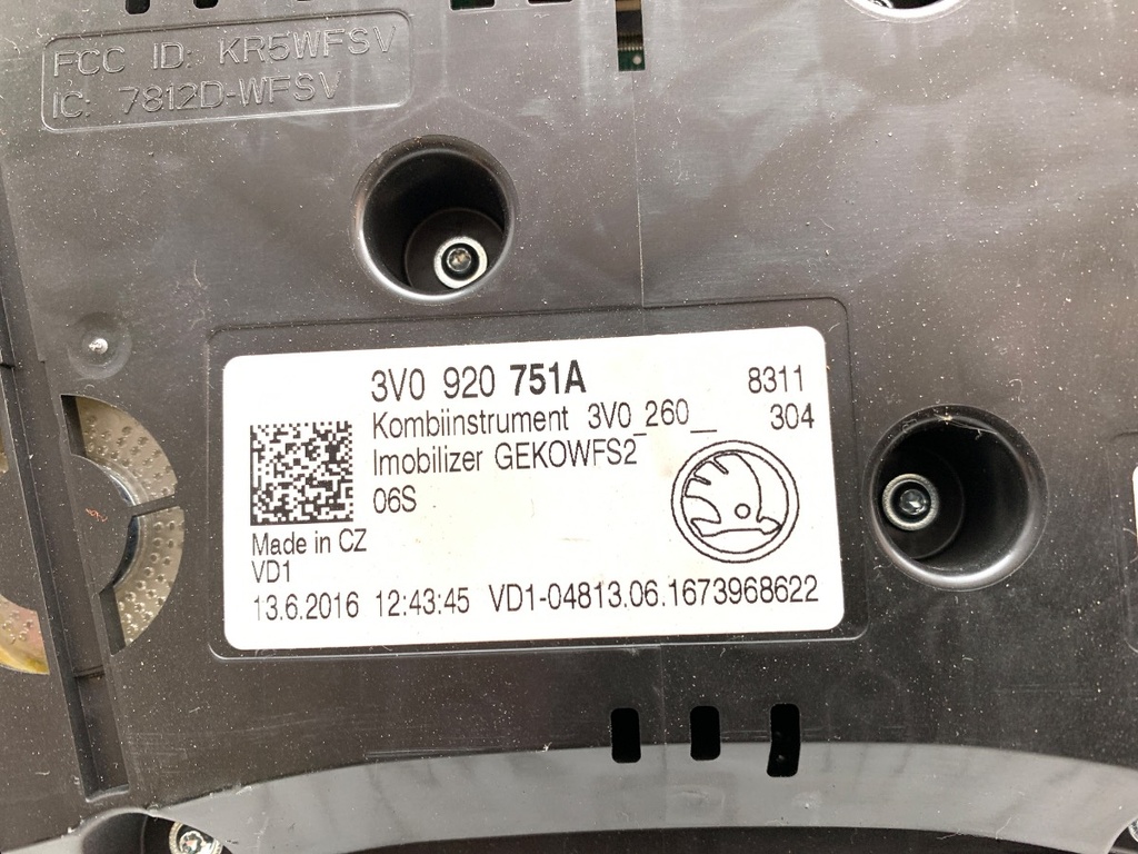 STARK-923467-4