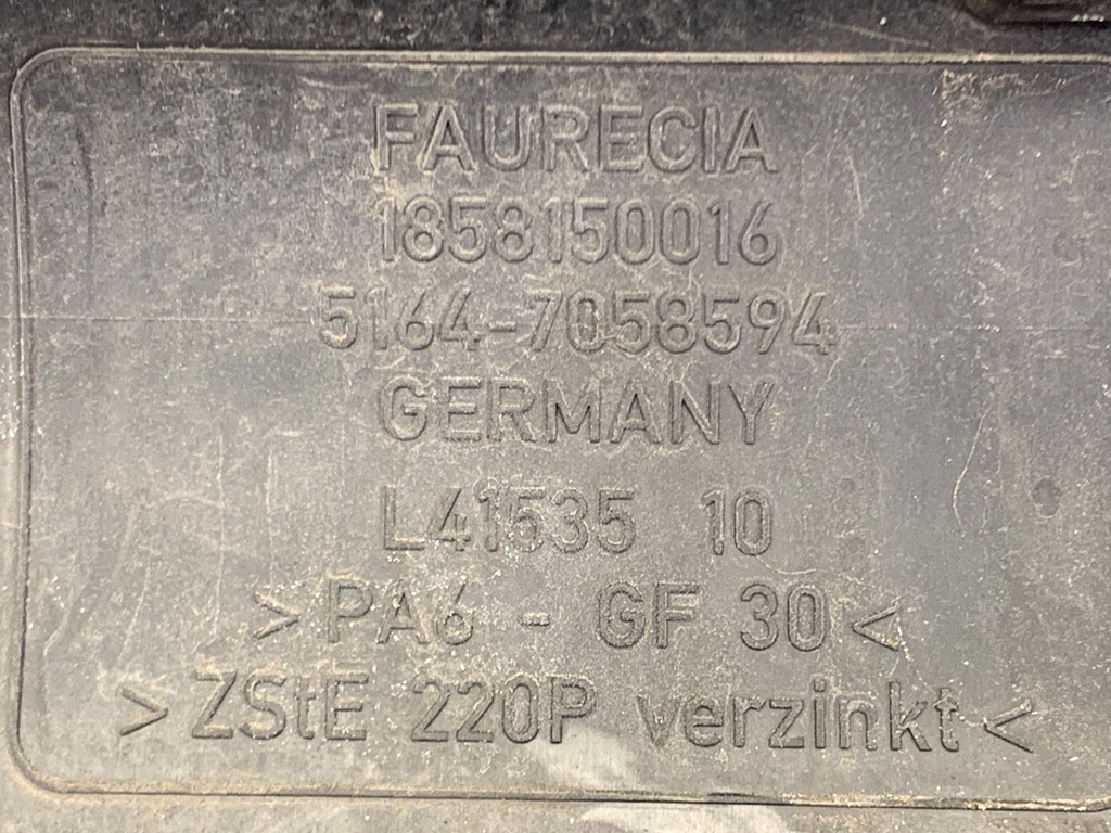 STARK-860088-4