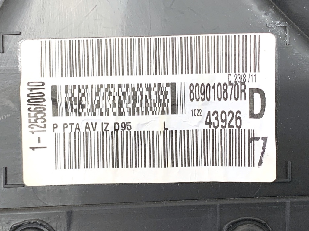 STARK-879922-4