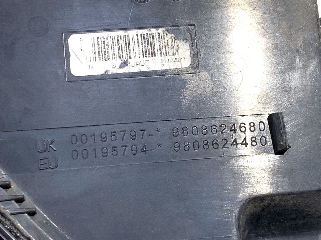 STARK-881925-4