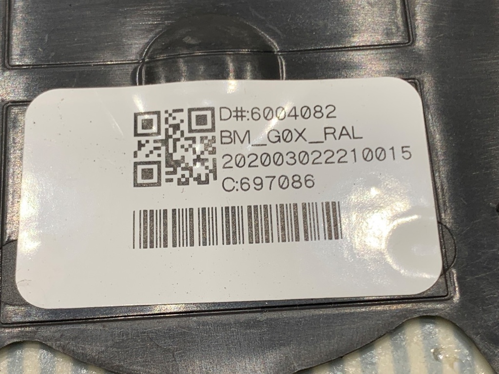 STARK-889079-3