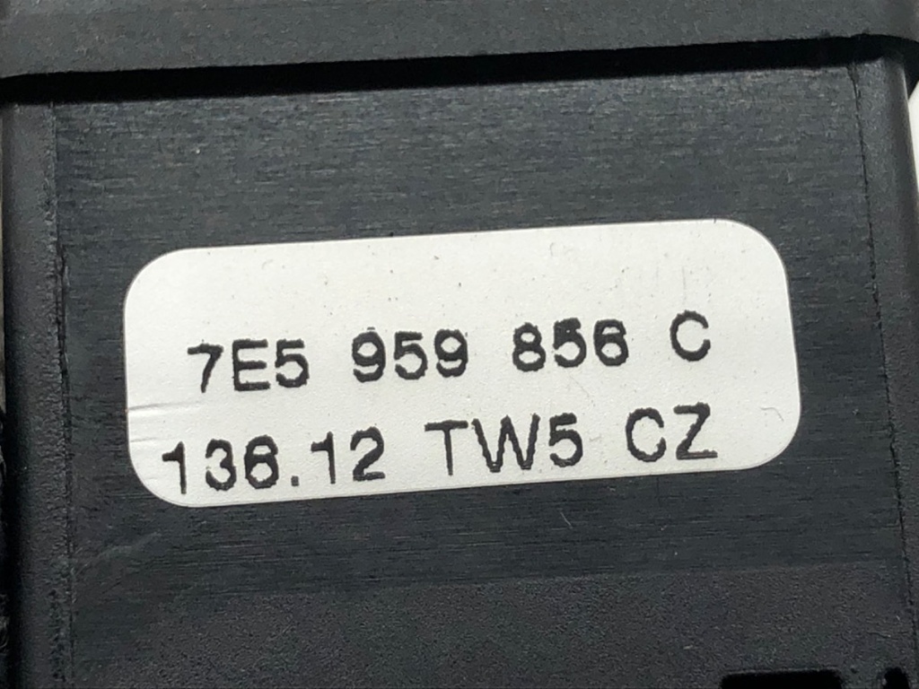 STARK-859717-2