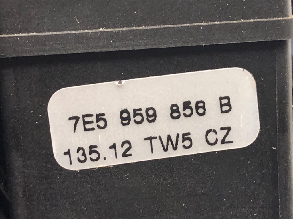 STARK-859716-2