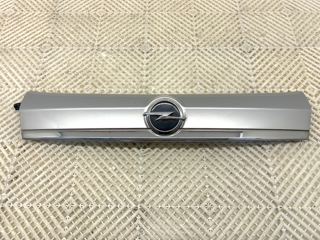 STARK-915668-1