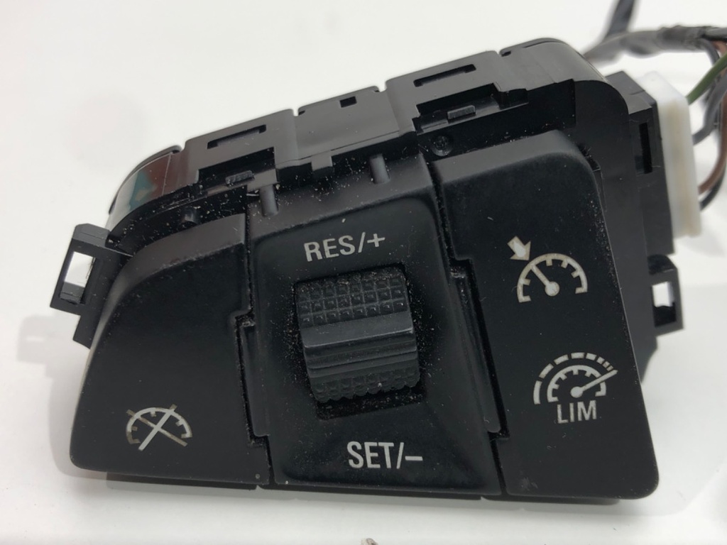 STARK-673362-1