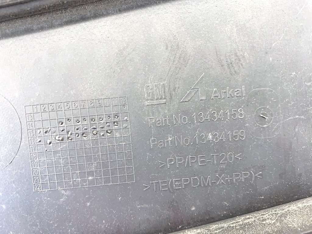 STARK-825409-2