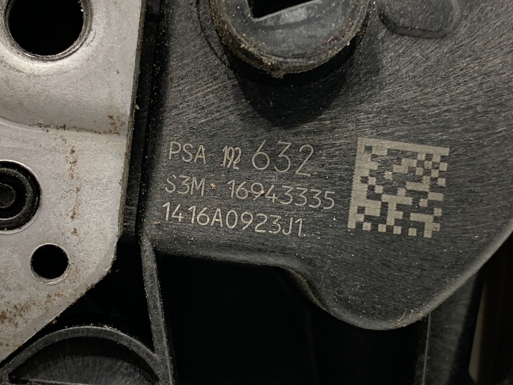 STARK-840873-4