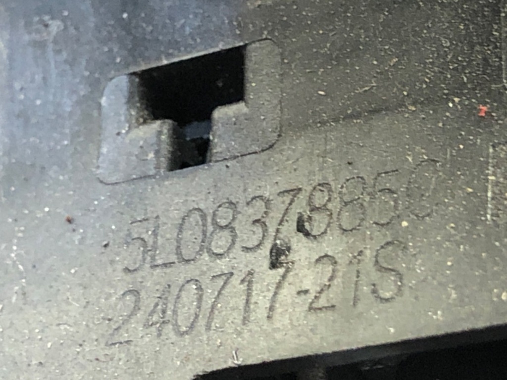 STARK-702384-3