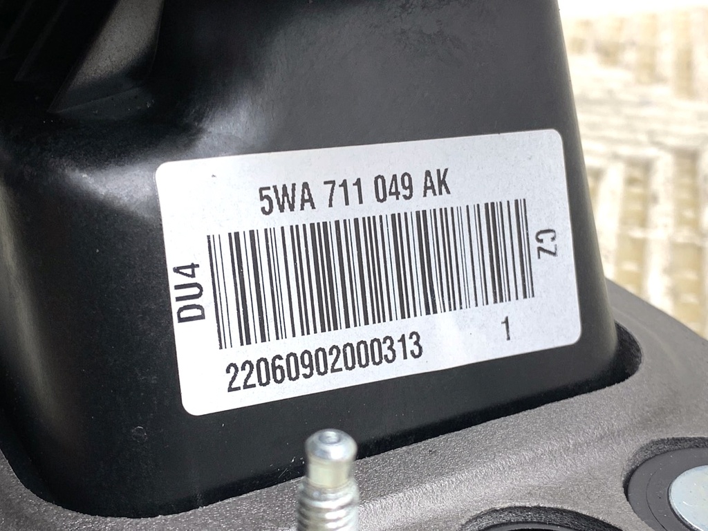 STARK-735582-5
