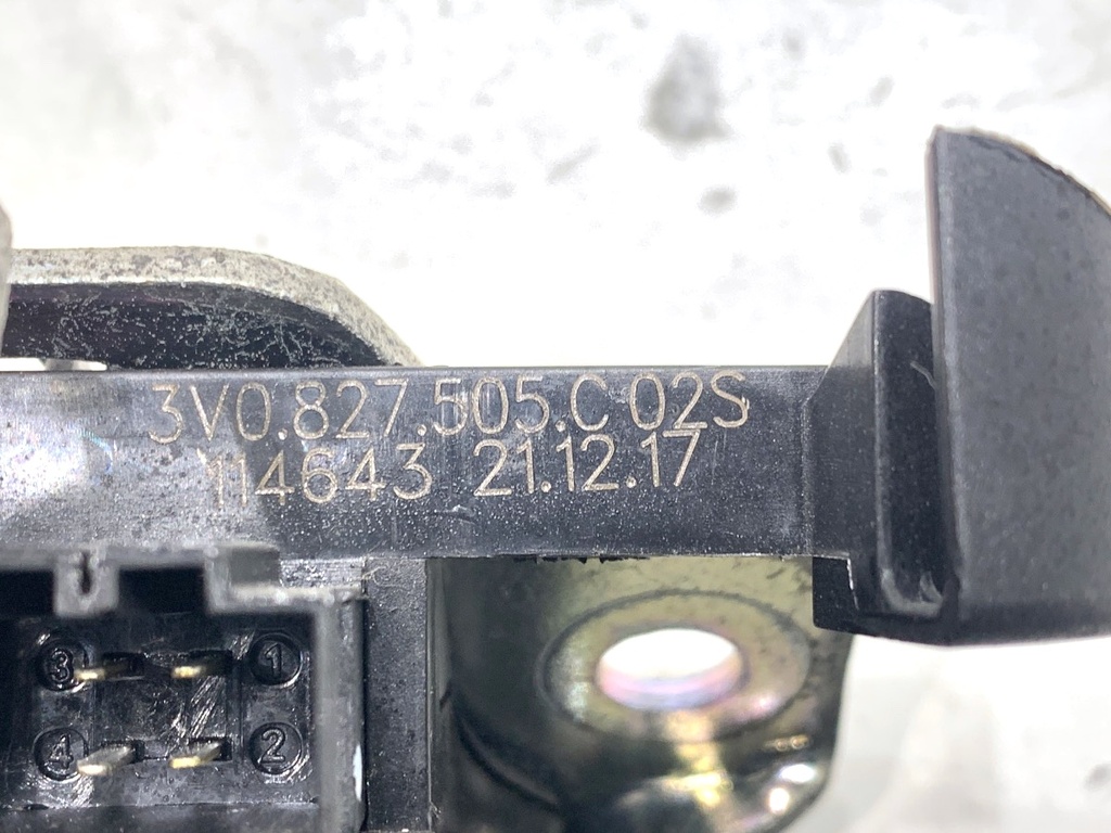 STARK-857902-4