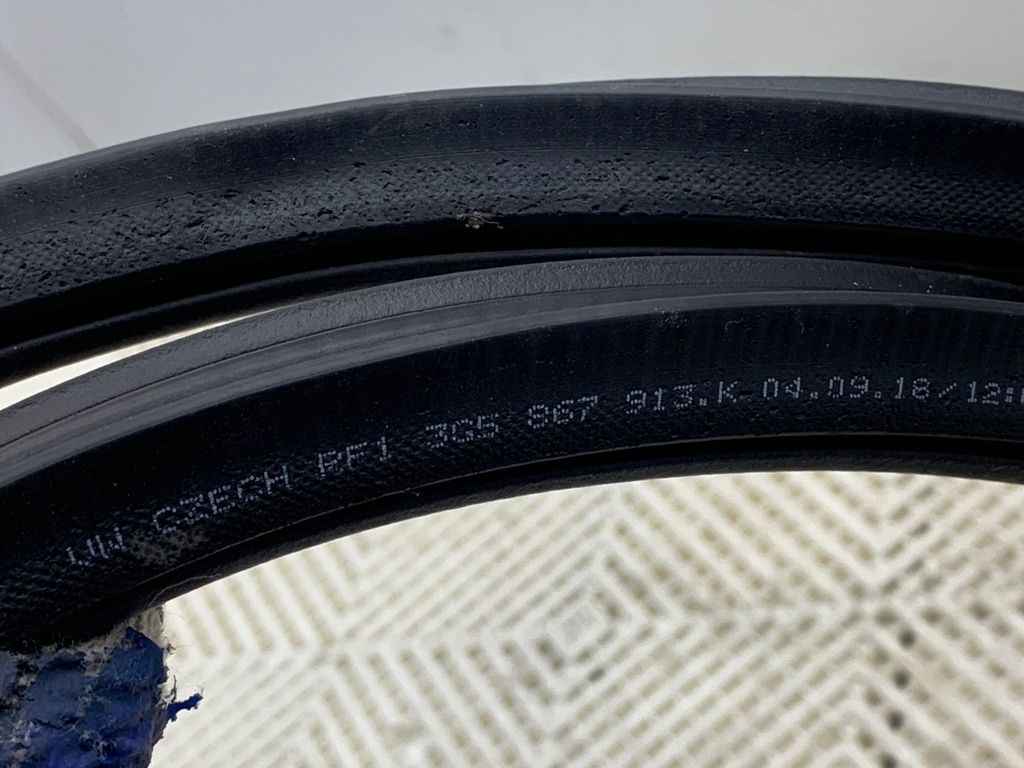 STARK-907840-3