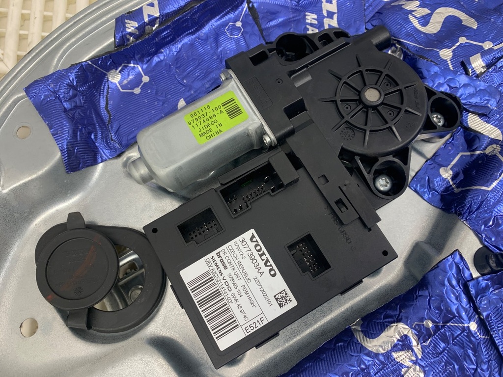 STARK-929582-2