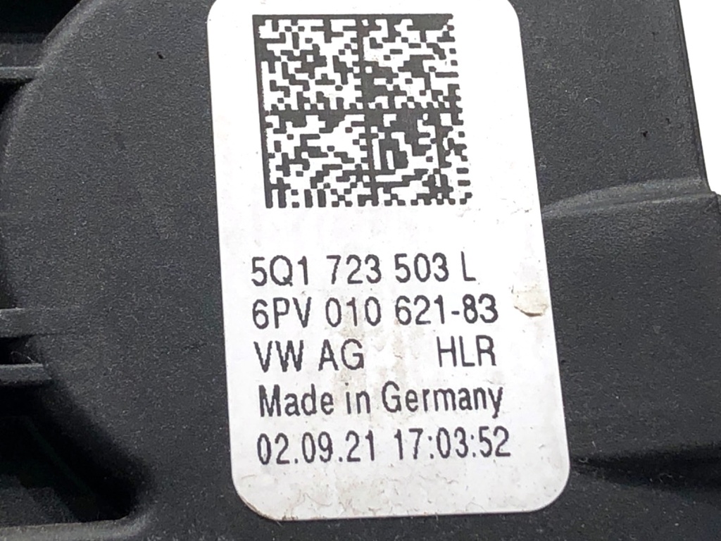 STARK-737147-3