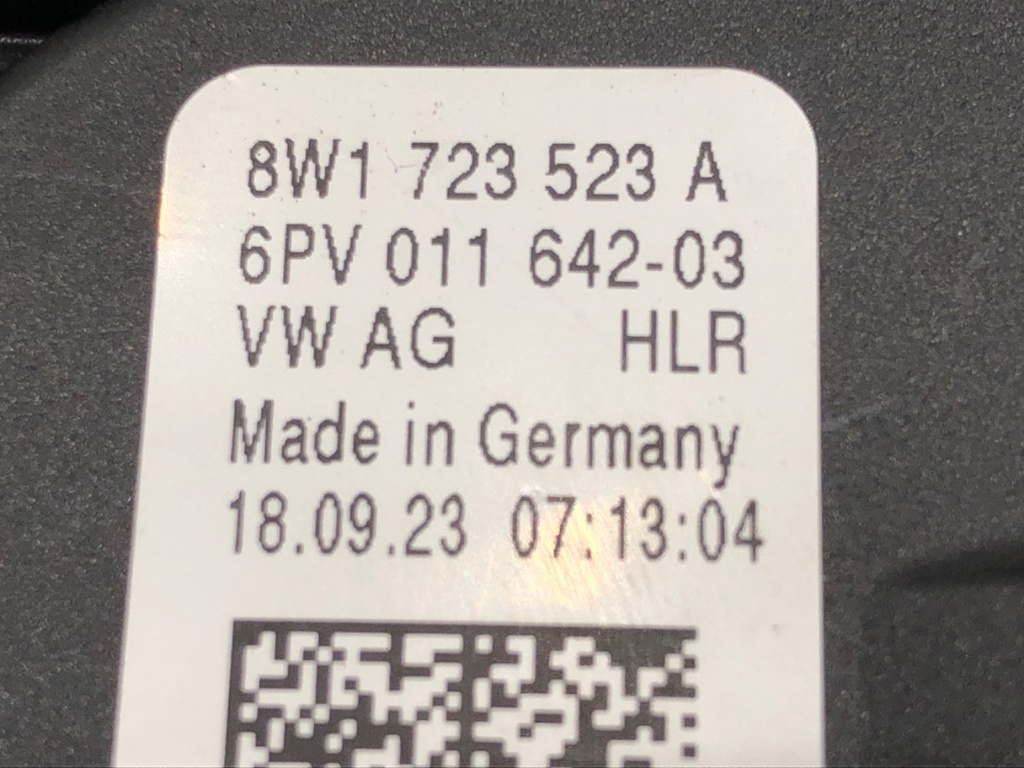 STARK-677446-4