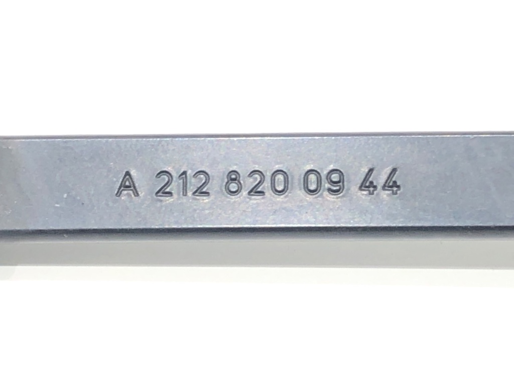 STARK-715276-6