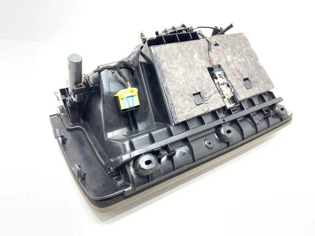 STARK-716151-1