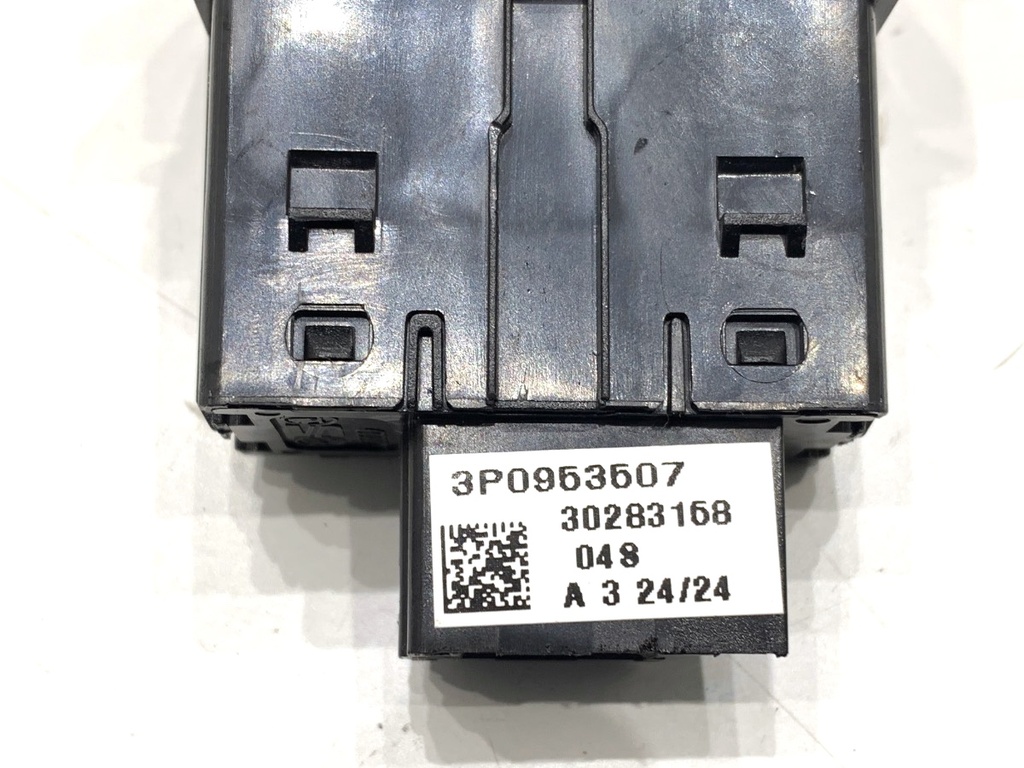 STARK-716652-3