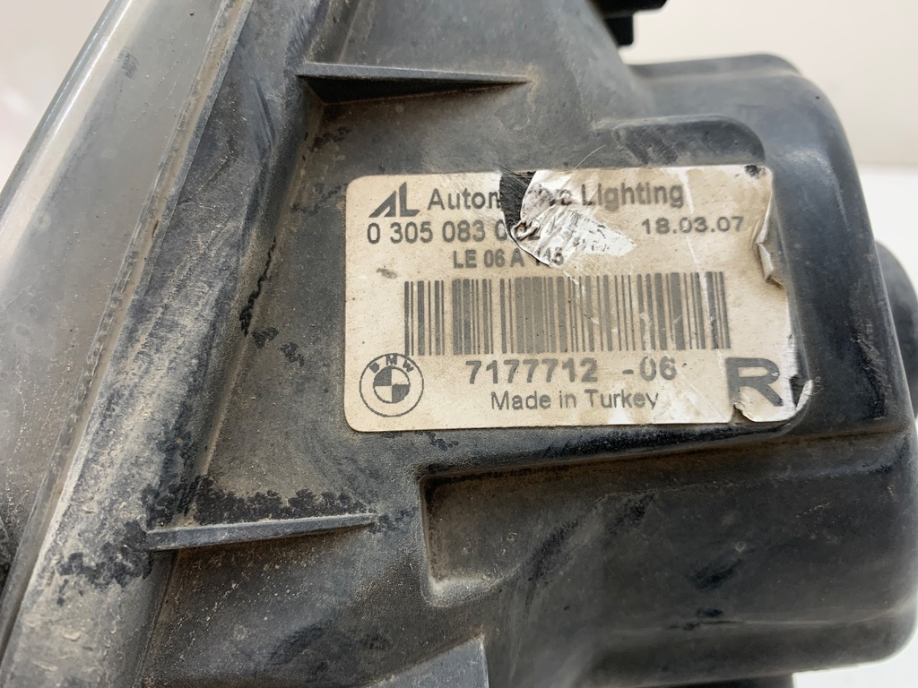 STARK-946884-2