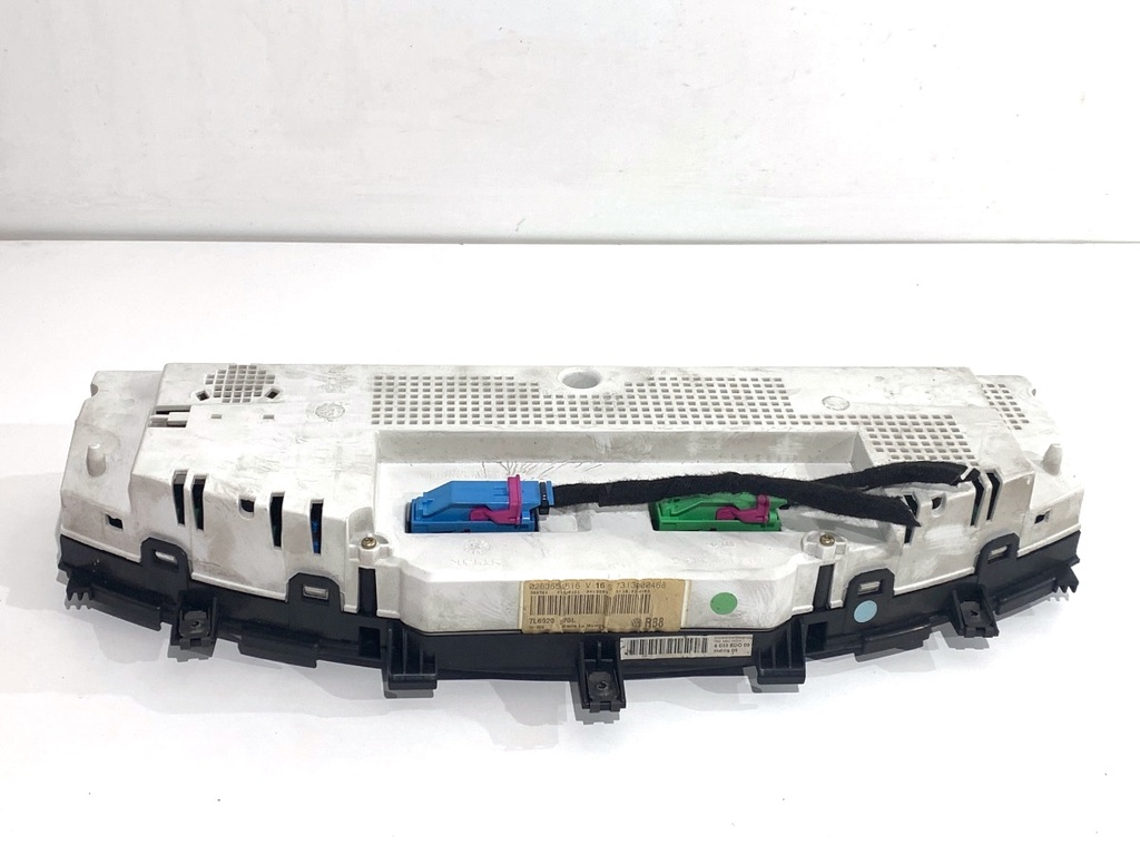 STARK-820351-1