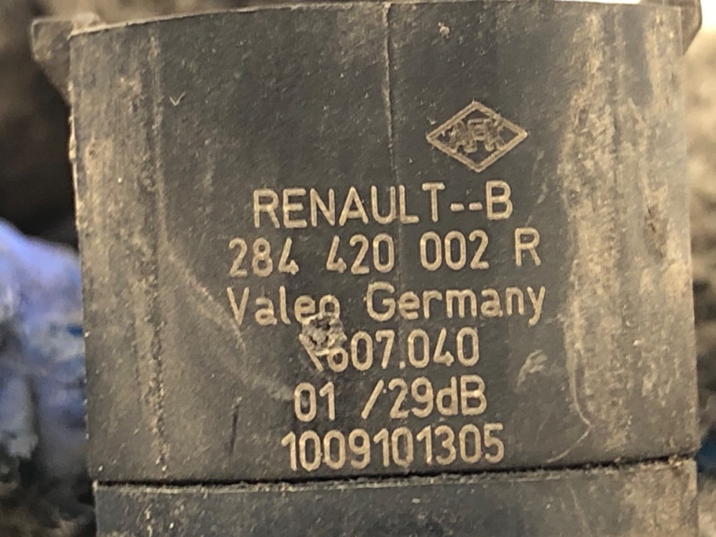 STARK-855381-3