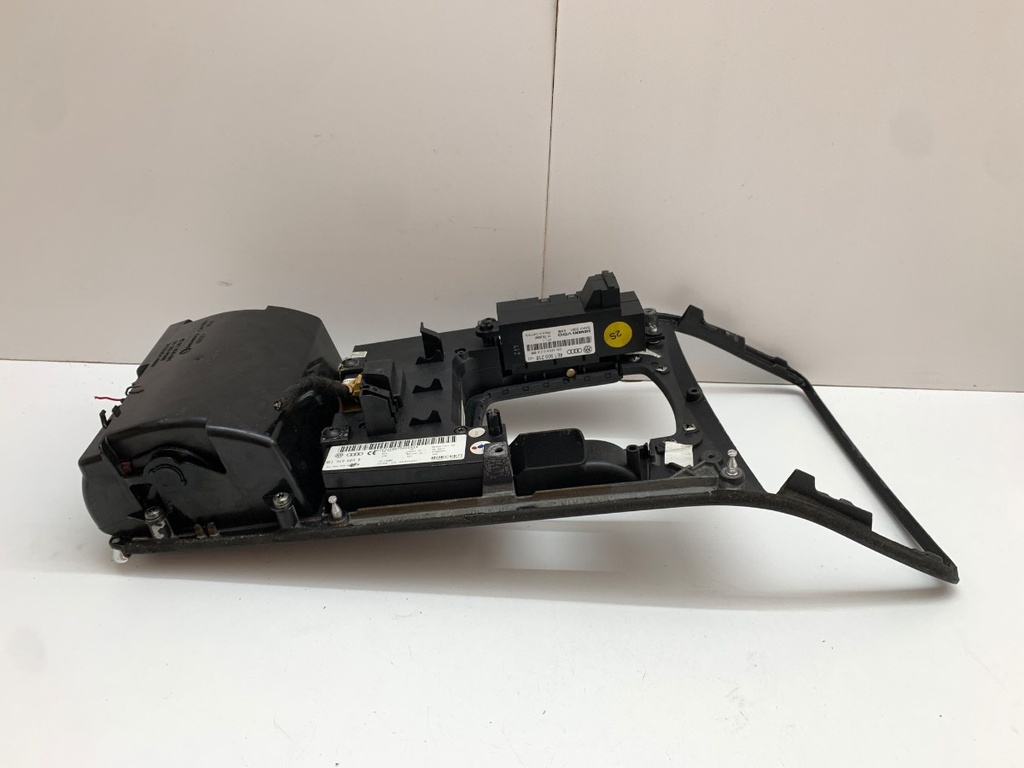 STARK-931172-2