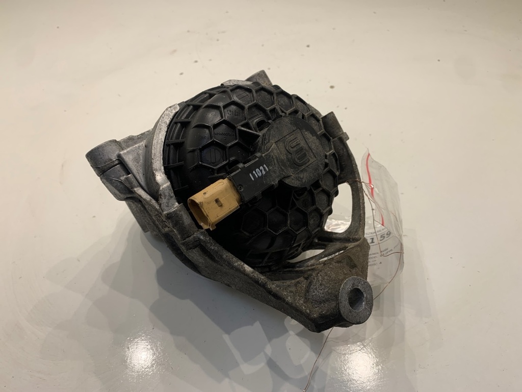 STARK-931598-1