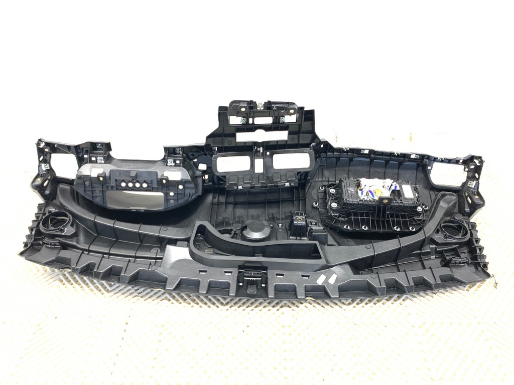STARK-931064-6