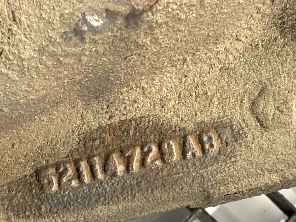 STARK-929883-6