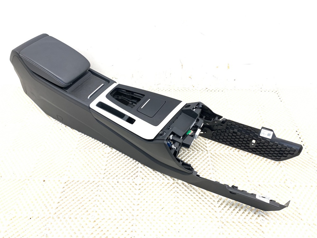 STARK-931090-1