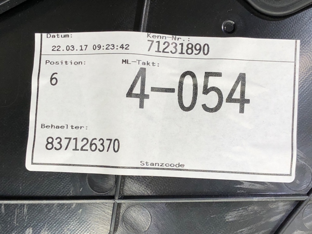STARK-737531-6