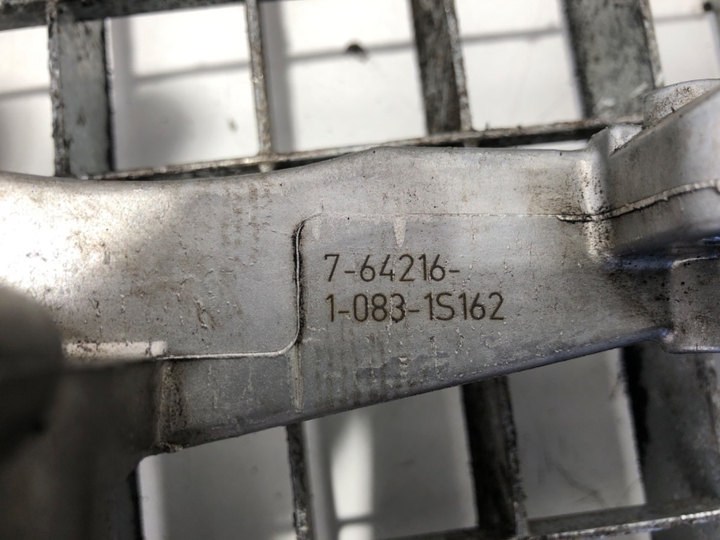 STARK-690391-4