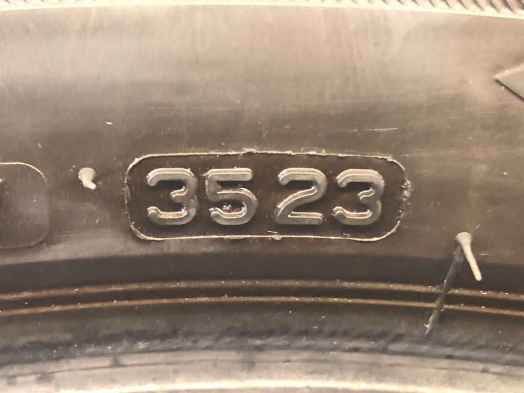 STARK-858873-1