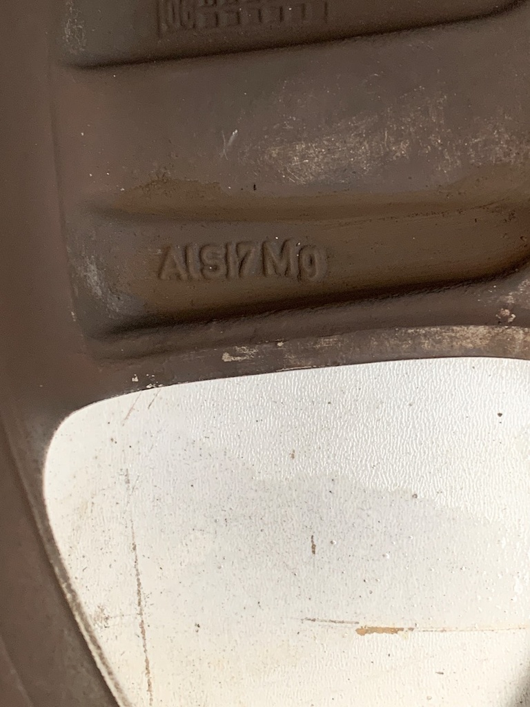 STARK-737254-3