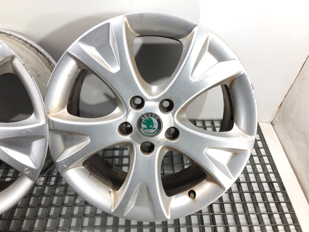 STARK-639018-1