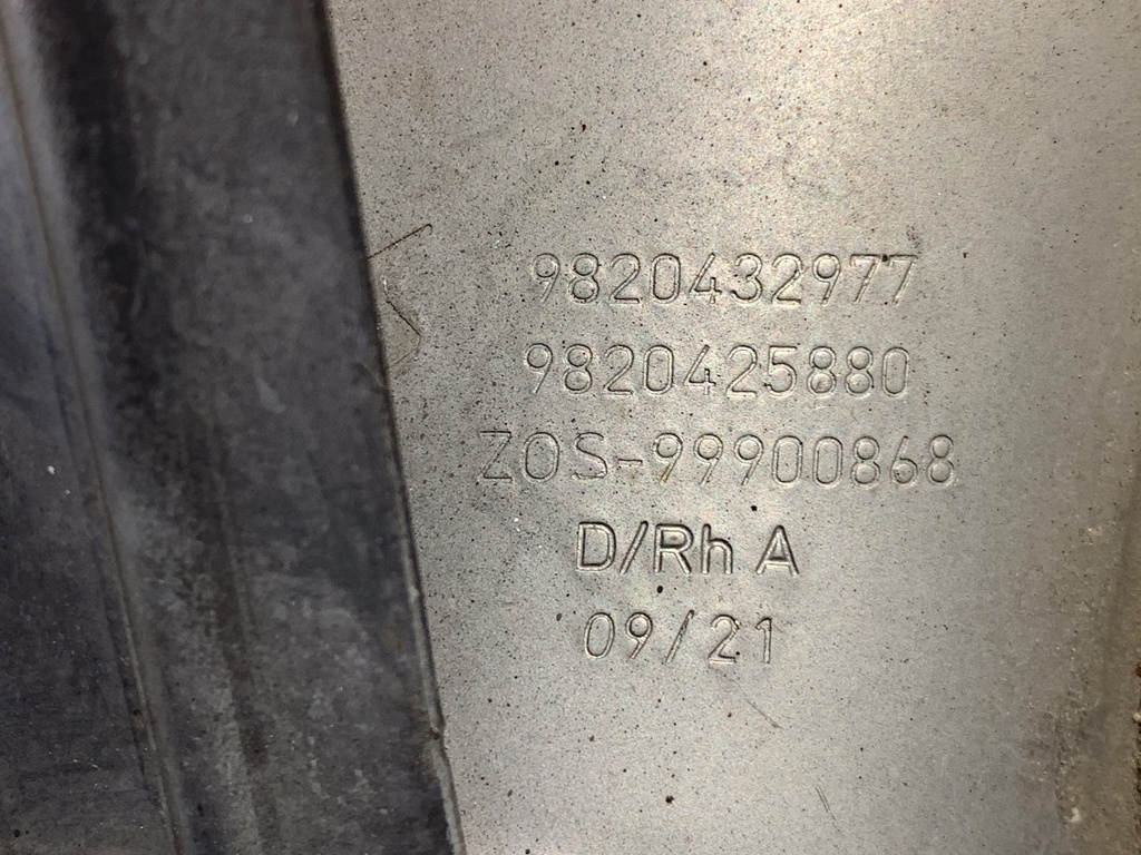 STARK-942253-3