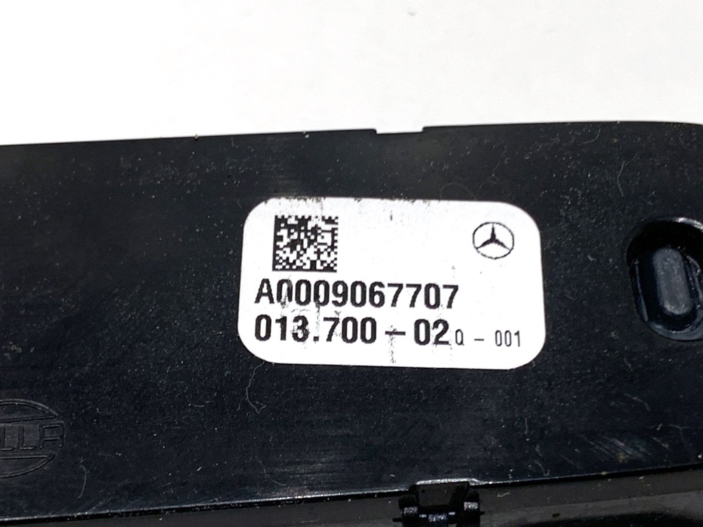STARK-898128-1