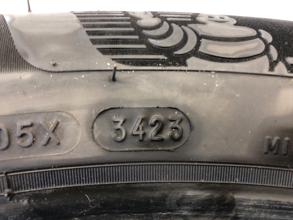 STARK-881601-4