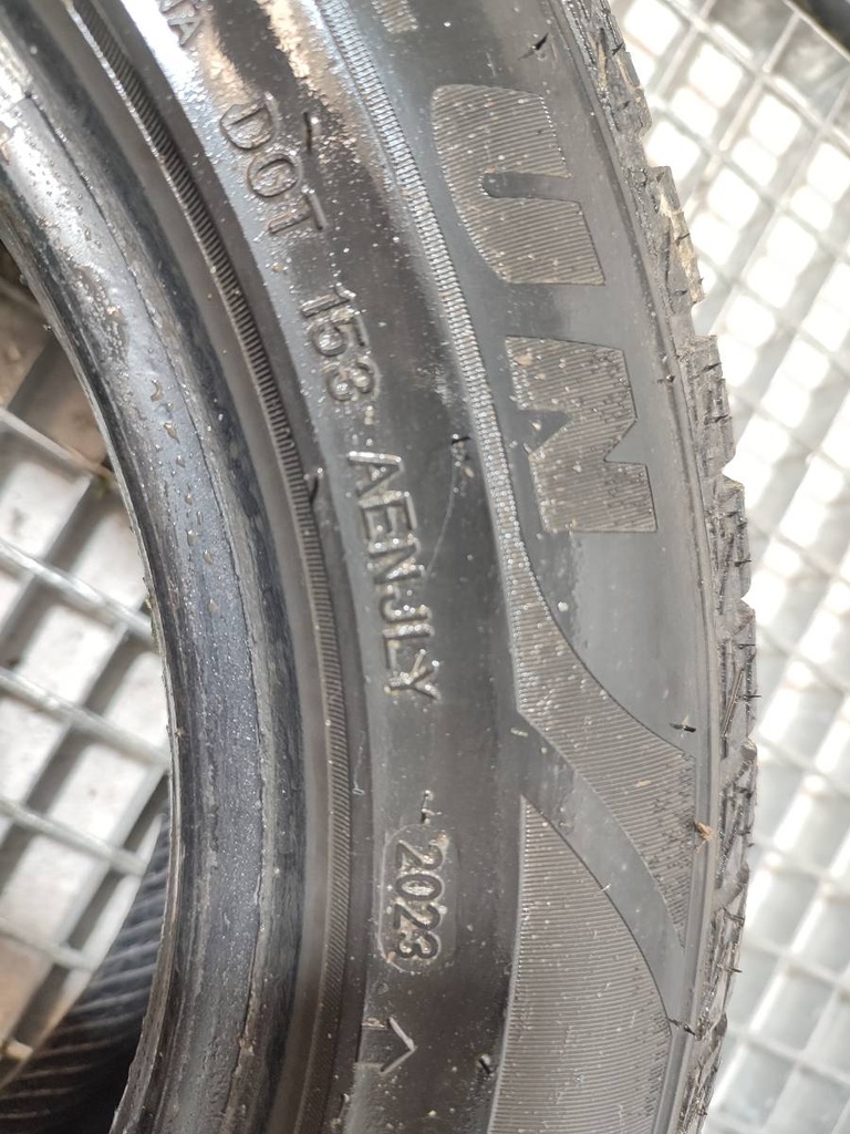 STARK-790889-3