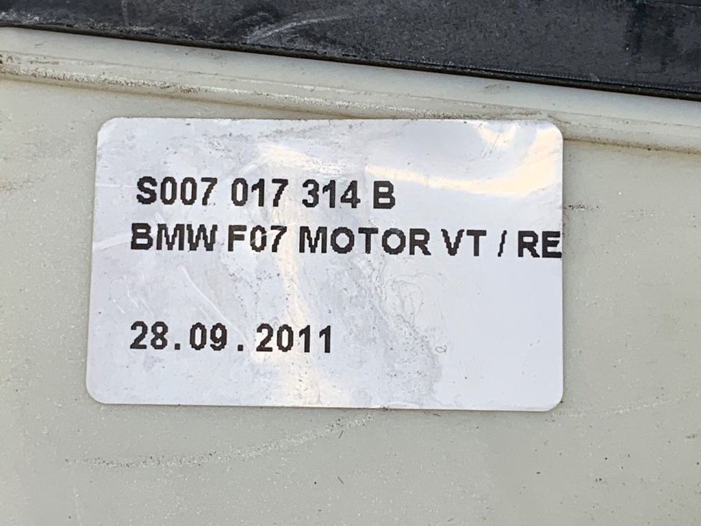 STARK-915890-4