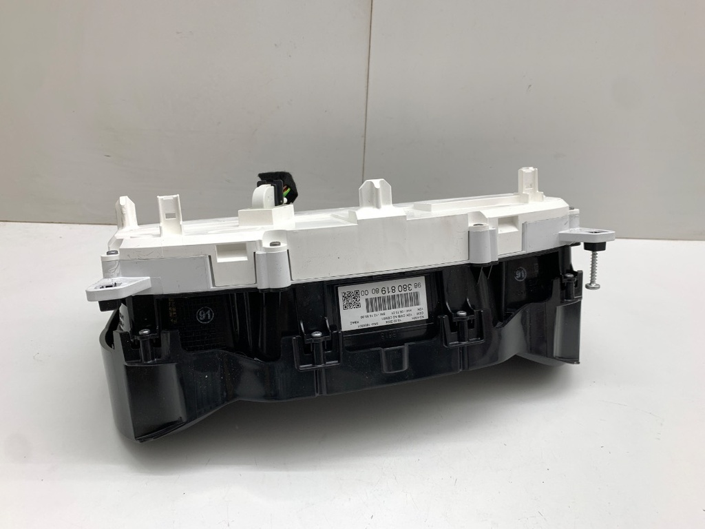 STARK-927255-1