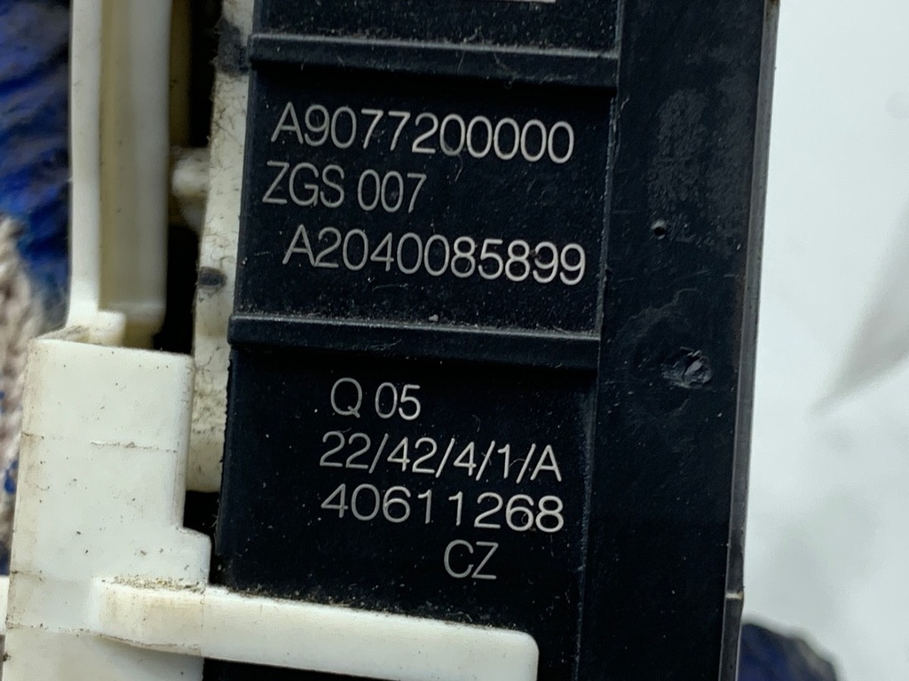 STARK-923119-4