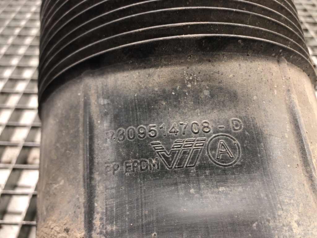 STARK-682471-4