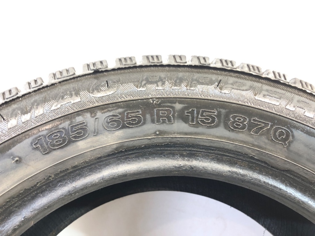 STARK-889277-1