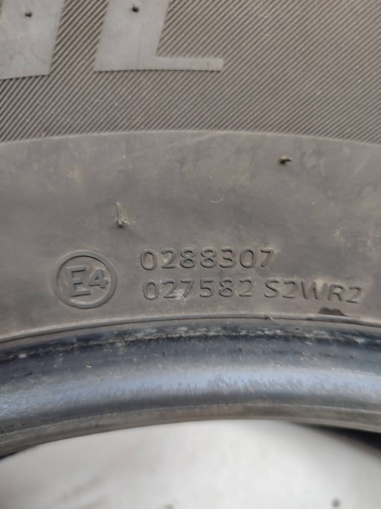 STARK-749979-4