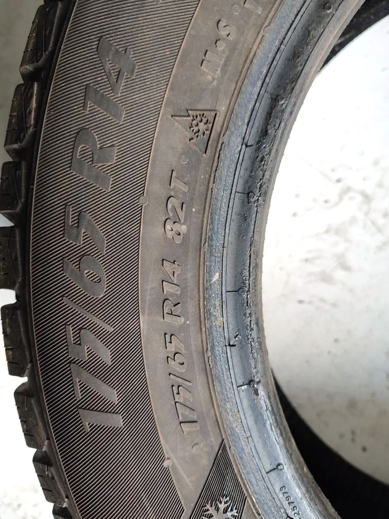 STARK-715178-1