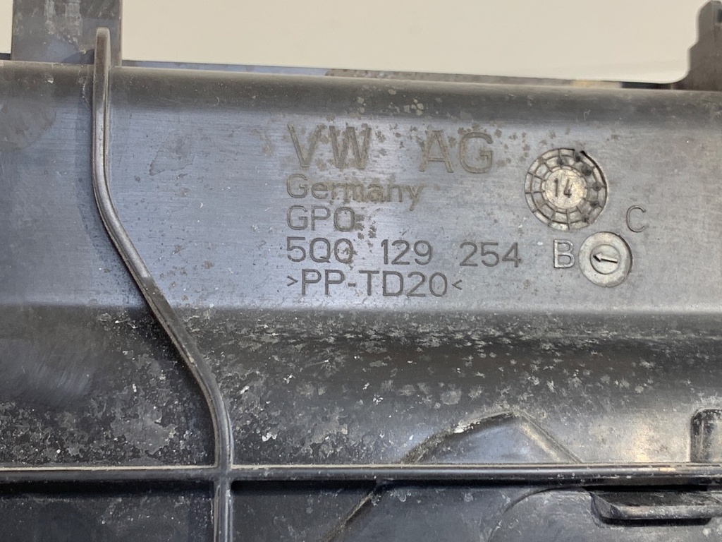 STARK-948870-4