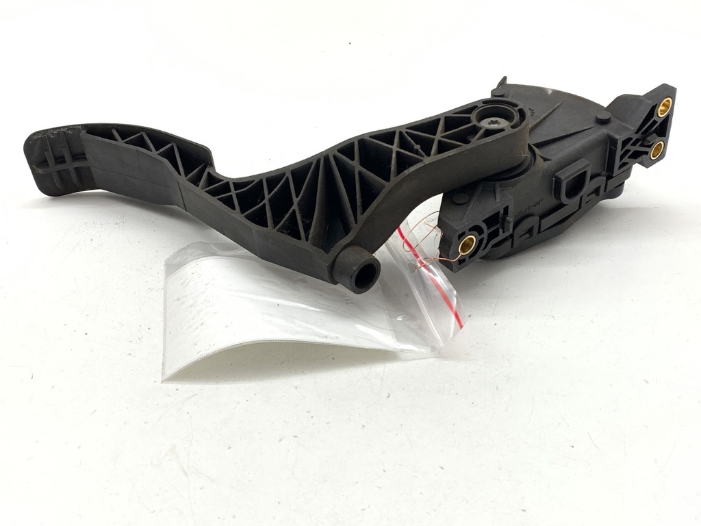 STARK-950879-1