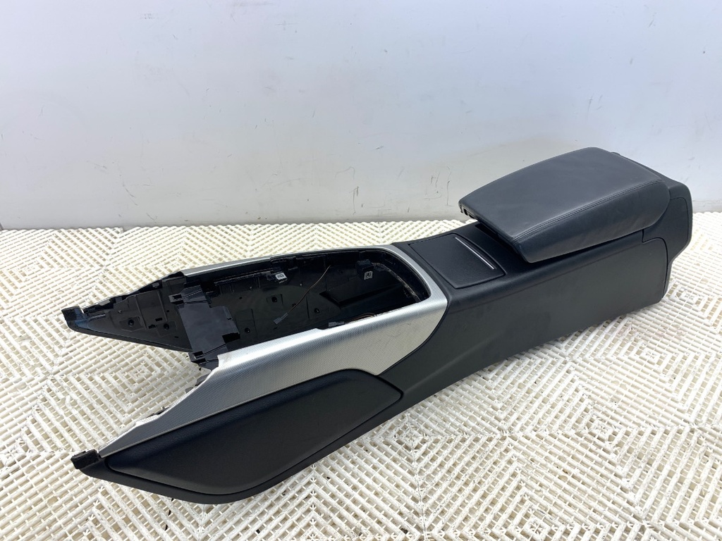 STARK-907884-1