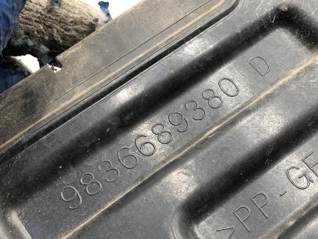 STARK-879063-2