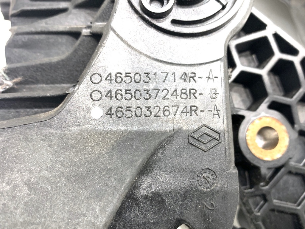 STARK-794572-4